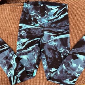 Lululemon align leggings, blue and black swirl color size 8